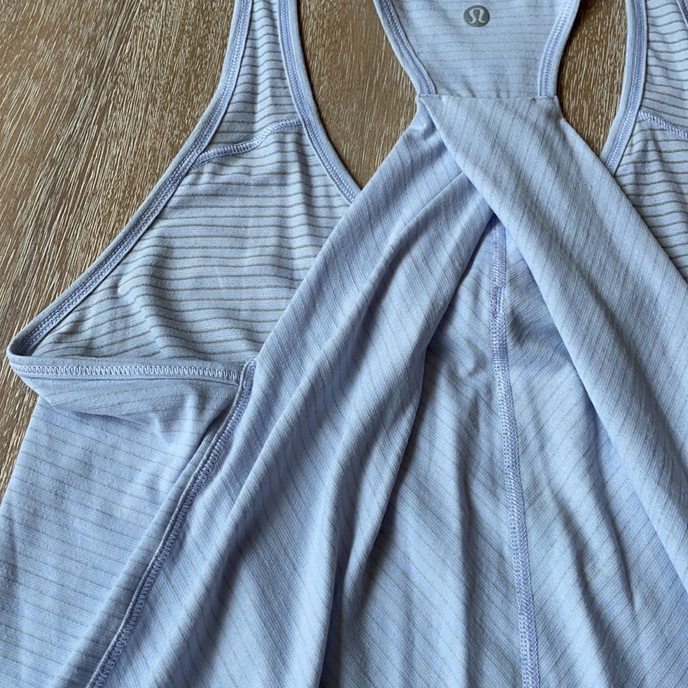 Lululemon Essential Tank Top Size 6 - Picture 10 of 10